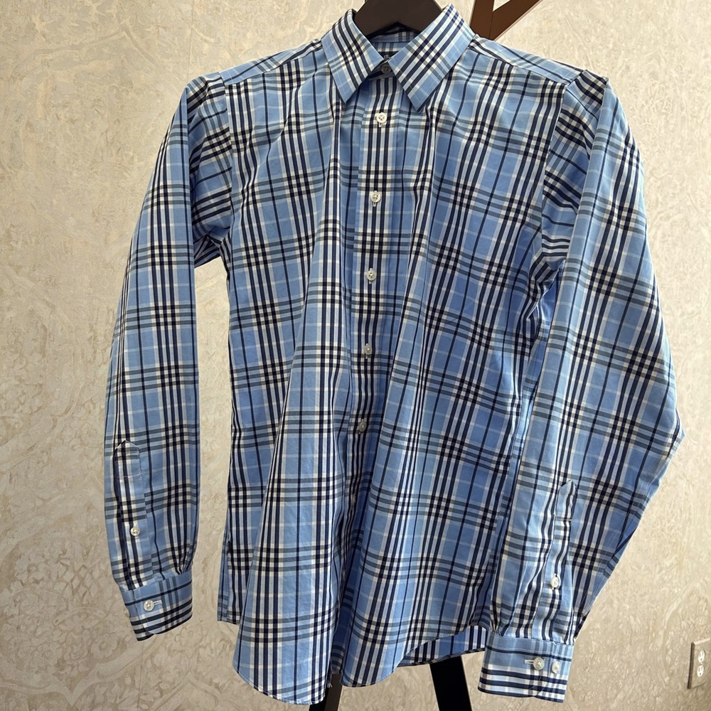 Boys Button down dress shirt Brooks Brothers. Boys large.